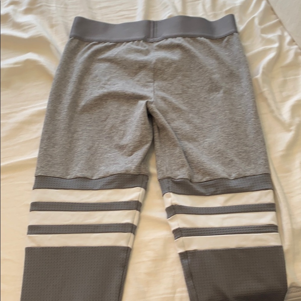 Bombshell Leggings - image 3